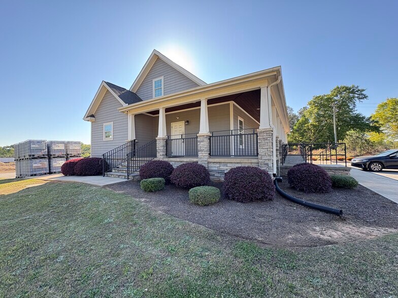 More Photos Of 3570 Abbeville Hwy, Anderson Office For Lease