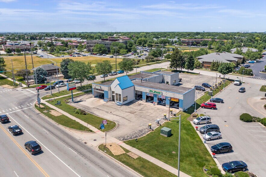More Photos Of 508 N River Rd, Naperville Auto Repair For Sale