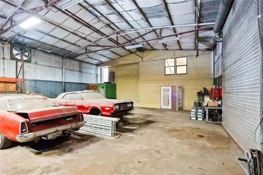 More Photos Of 1049 E Myers Blvd, Groveland Warehouse For Sale