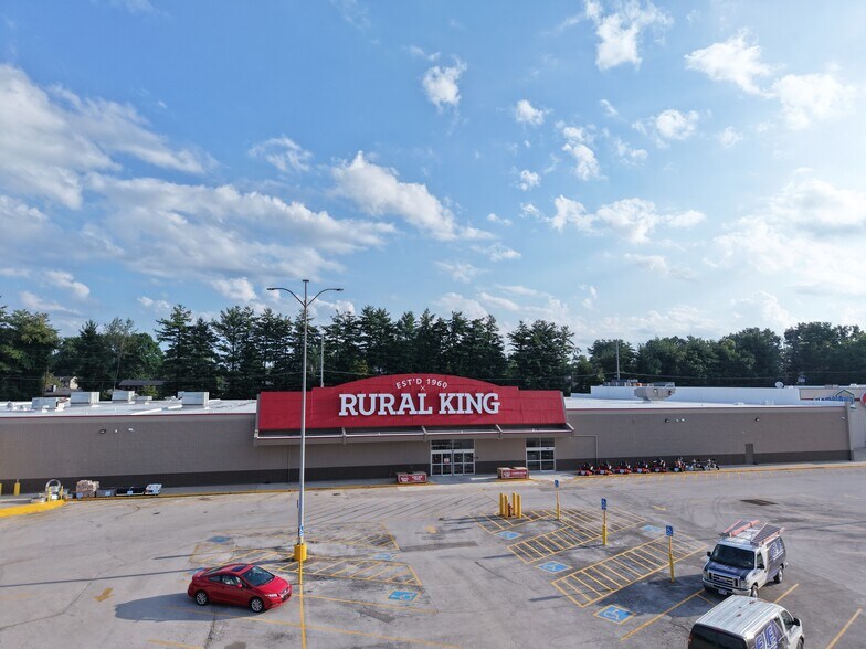 More Photos Of 470 KY-80, Somerset General Retail For Sale