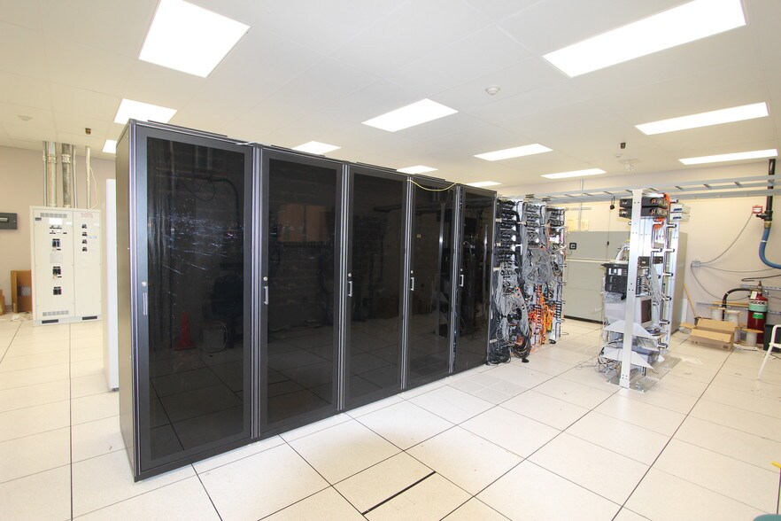 More Photos Of 5912 US Highway 49, Hattiesburg Storefront For Sale