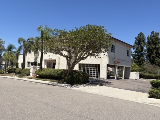 More Photos Of 10850 Baroque Ln, San Diego Medical For Lease