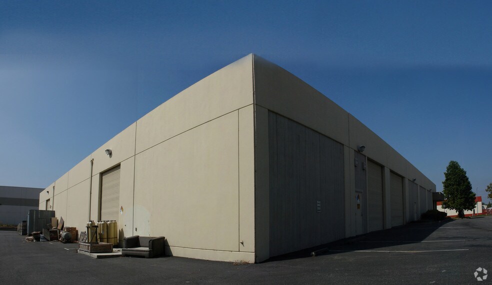More Photos Of 462-472 Vista Way, Milpitas Manufacturing For Lease