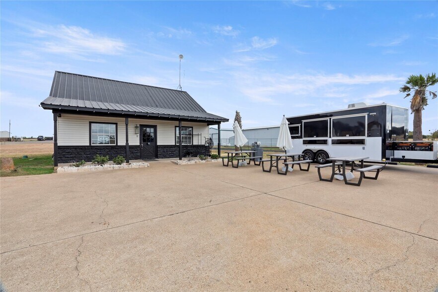 More Photos Of 5528 Fm 933, Whitney Office Residential For Sale