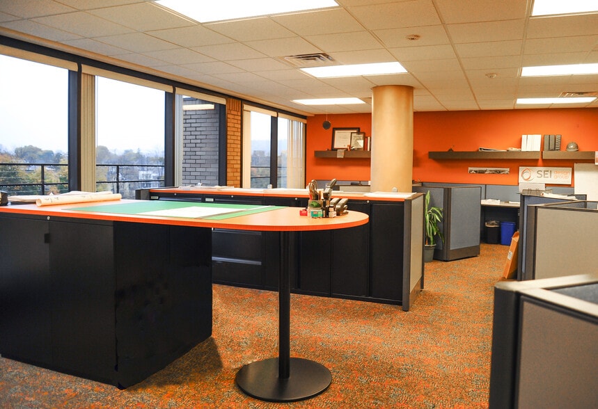 More Photos Of 2 Court St, Binghamton Office For Lease