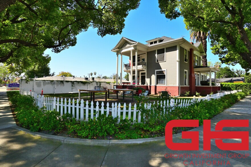 Primary Photo Of 695 N Main St, Pomona Apartments For Sale