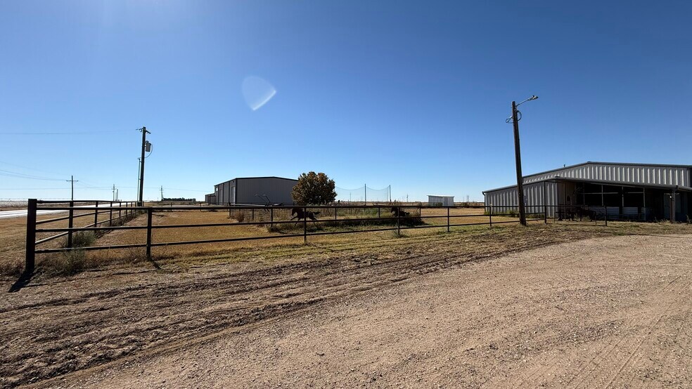 More Photos Of 9506 F M 835, Slaton Sports And Entertainment For Sale