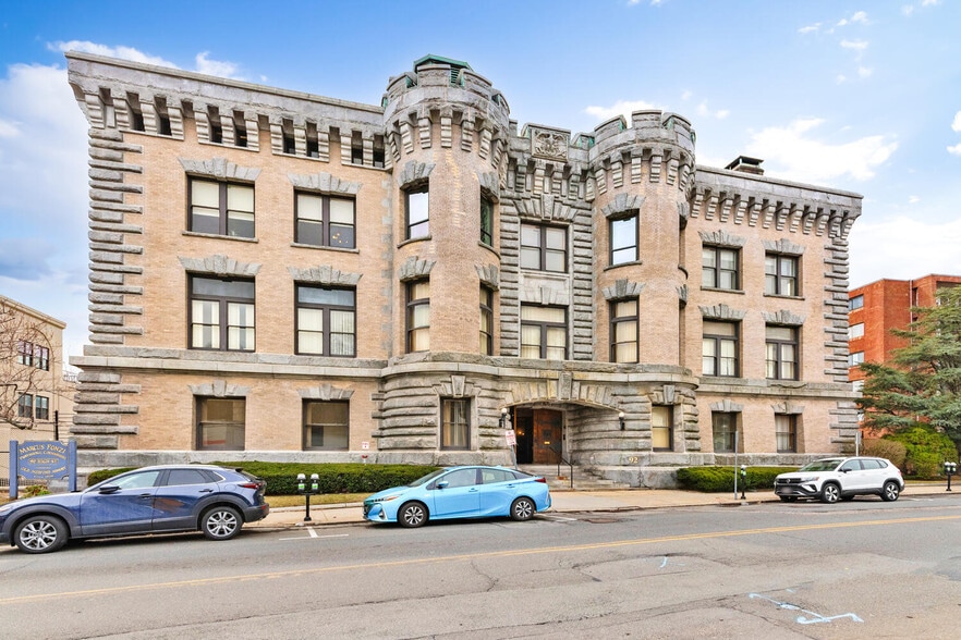 More Photos Of 92 High St, Medford Office For Sale