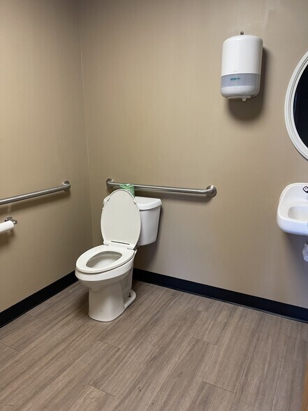 More Photos Of 175 Midstream Way, Jane Lew Warehouse For Lease