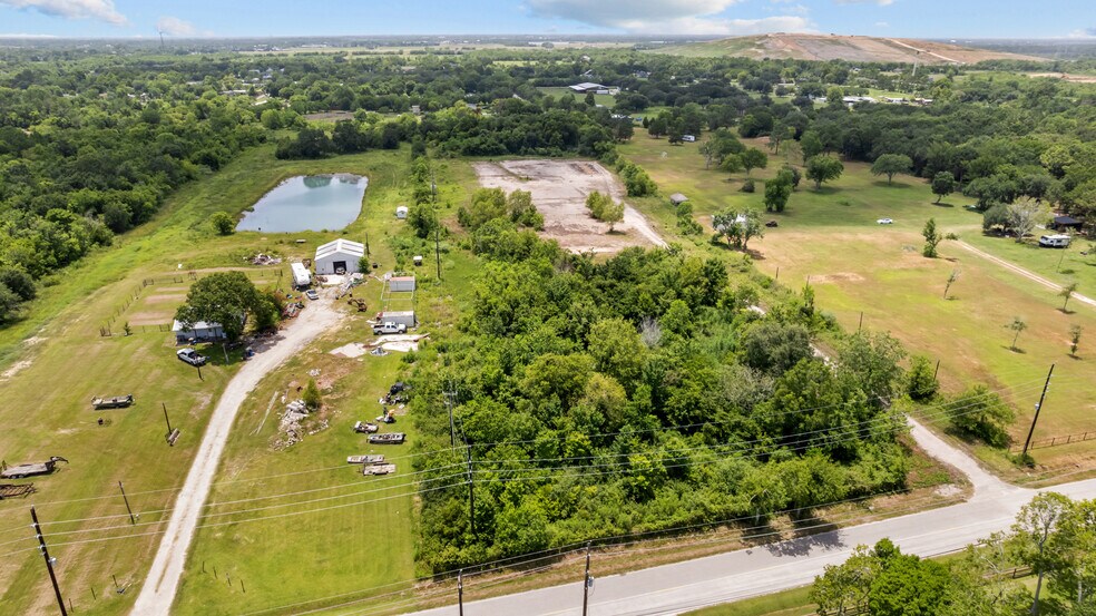 More Photos Of 1403 Algoa Friendswood Rd, Alvin Land For Sale