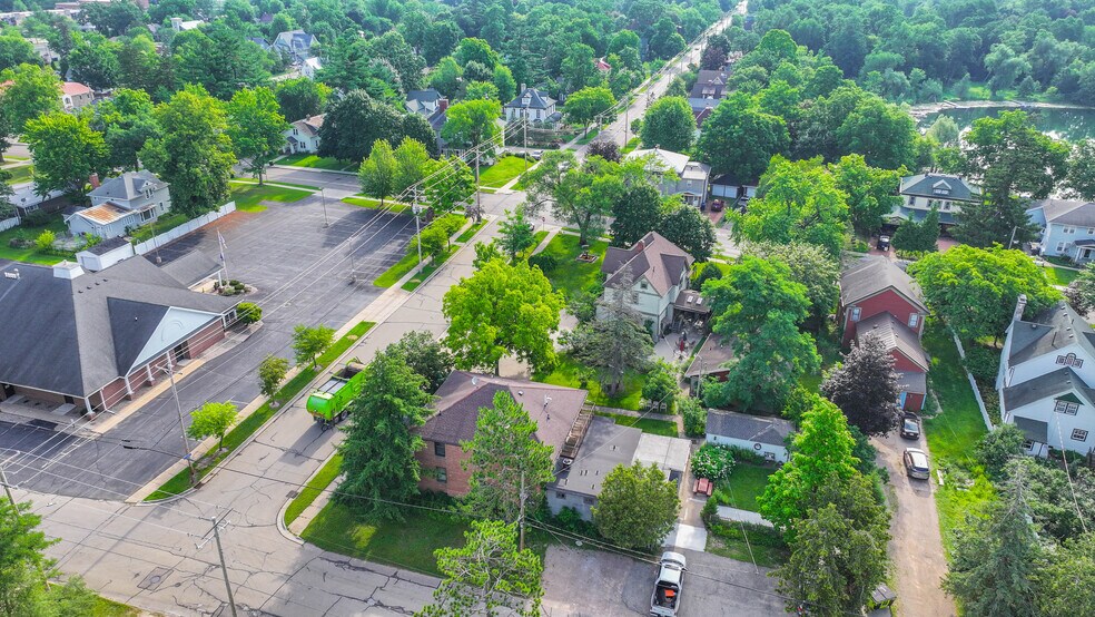 More Photos Of 109 W Lake St, Waupaca Healthcare For Sale
