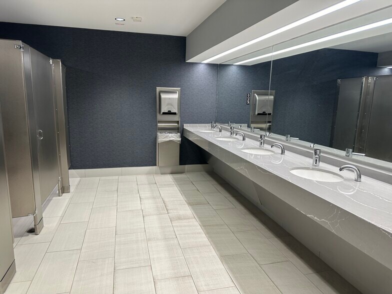 More Photos Of 7909 Parklane Rd, Columbia Office For Lease