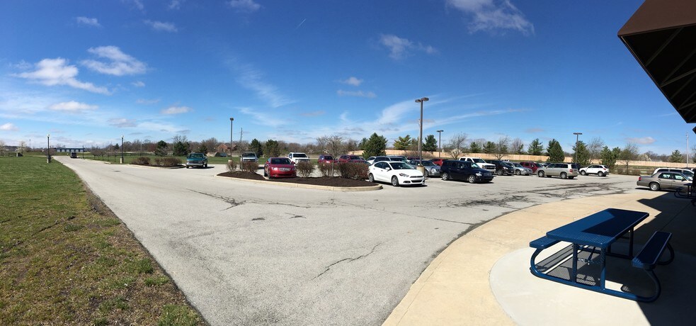 More Photos Of 1251 S Huntzinger Blvd, Pendleton Storefront For Lease