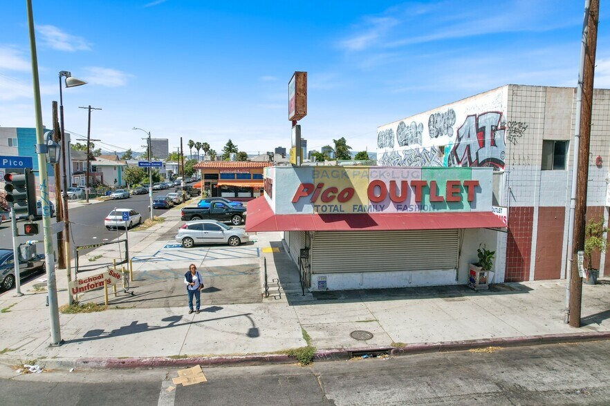 More Photos Of 2599 W Pico Blvd, Los Angeles Freestanding For Lease