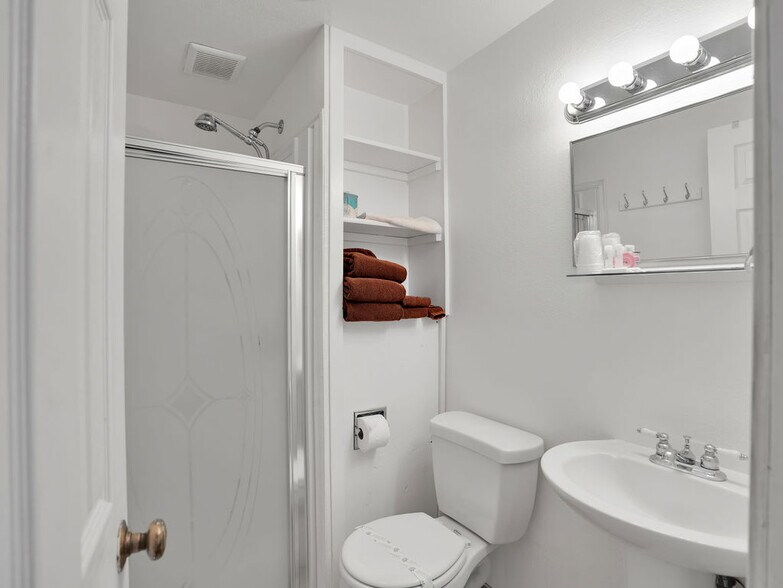 More Photos Of 609 E 1st Ave, Odessa Hospitality For Sale