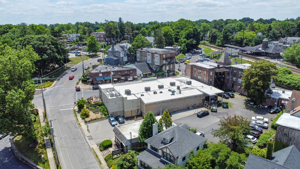 More Photos Of 7909 High School Rd, Elkins Park Restaurant For Lease