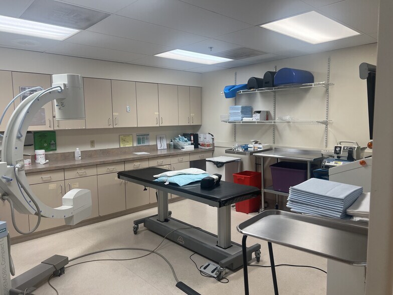 More Photos Of 75 Thomas Johnson Dr, Frederick Medical For Sale