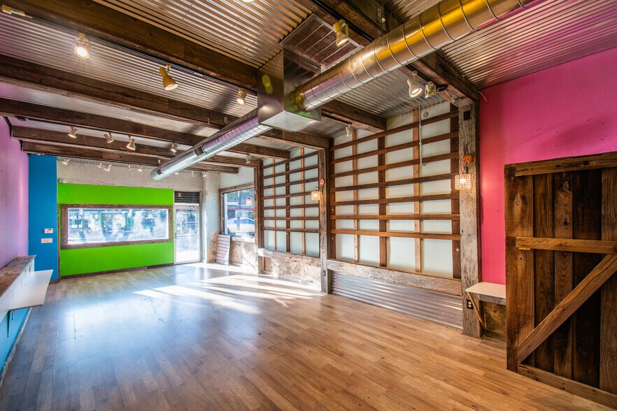 More Photos Of 707 Main St, Pleasanton Service Station For Sale