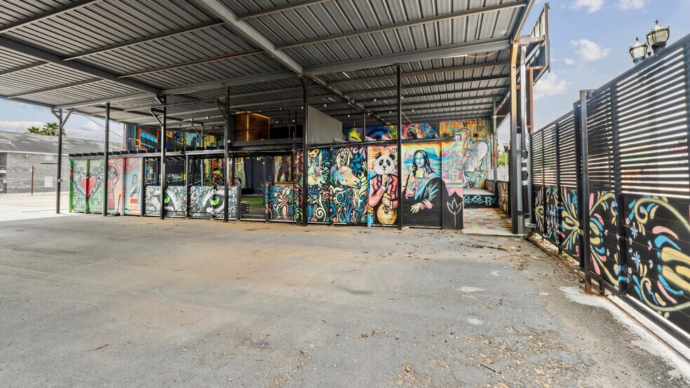 More Photos Of 407 17th st, McAllen Sports And Entertainment For Sale