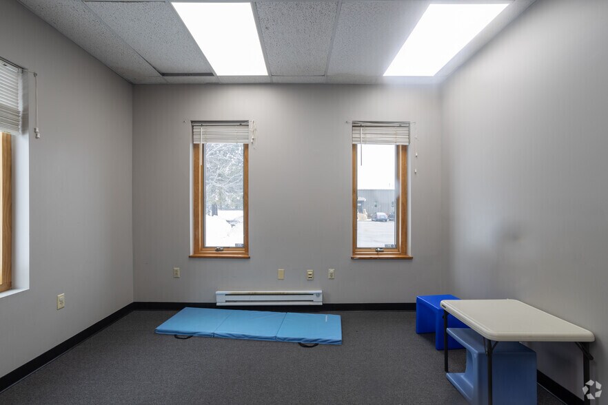 More Photos Of 78 Regional Dr, Concord Light Manufacturing For Lease