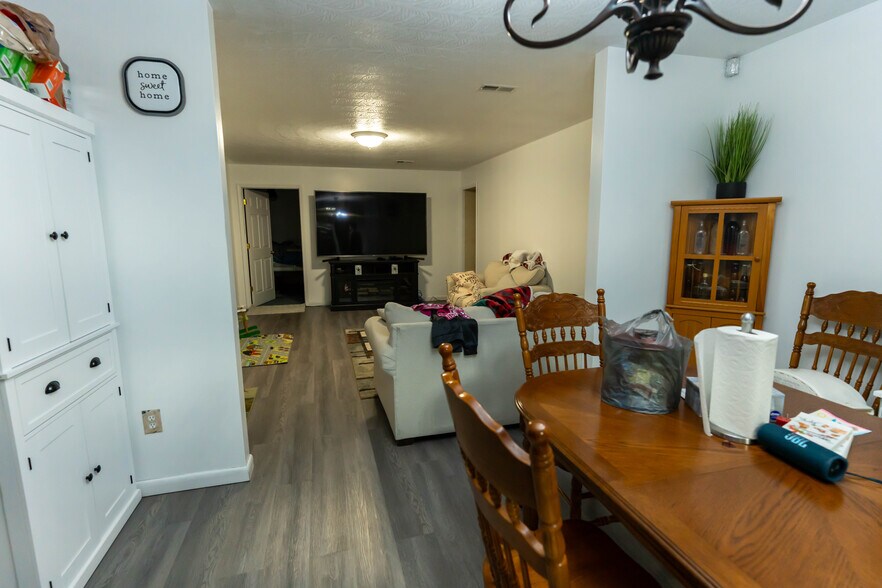 More Photos Of 16120 Porterfield Hwy, Abingdon Freestanding For Sale