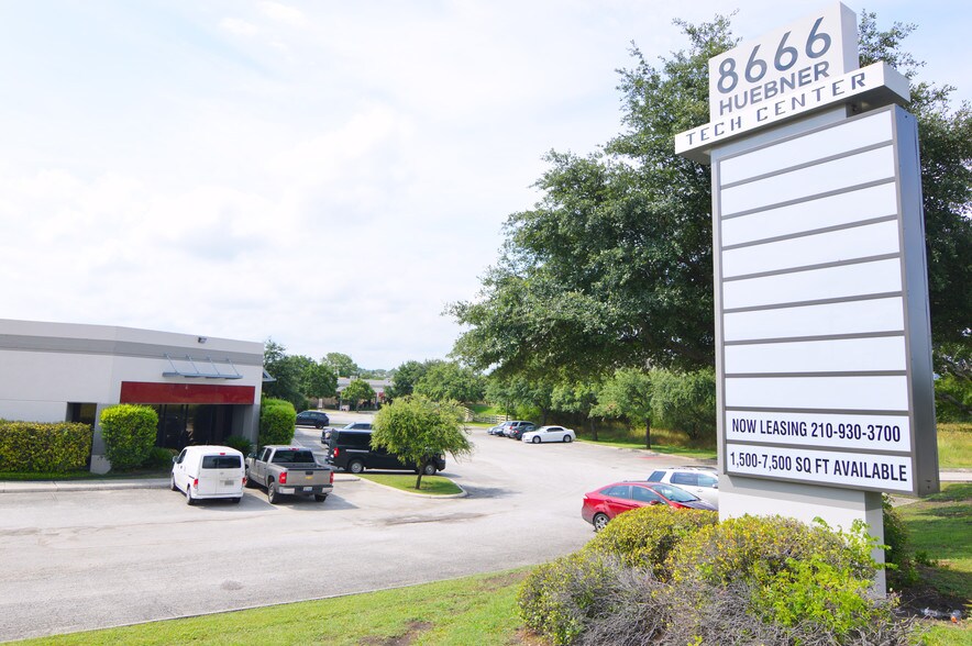 More Photos Of 8666 Huebner Rd, San Antonio Research And Development For Lease