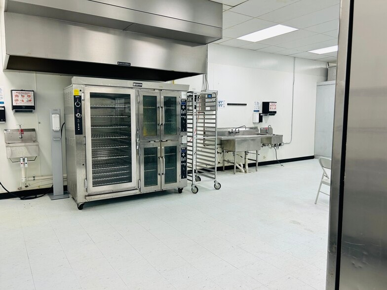 More Photos Of 6186-6288 S Congress Ave, Lantana Restaurant For Lease