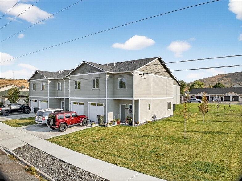 More Photos Of 565 575 585 Baker st, Baker City Multifamily For Sale