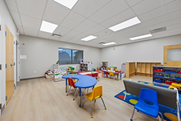 More Photos Of 4520 Military Rd, Niagara Falls Office For Sale