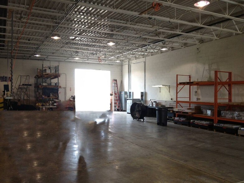 More Photos Of 385-387 Industrial Dr, Mount Juliet Warehouse For Lease