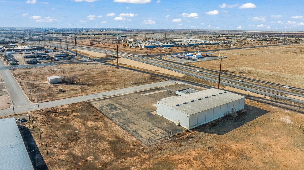 More Photos Of 2307 N Tx-289-loop, Lubbock Truck Terminal For Sale