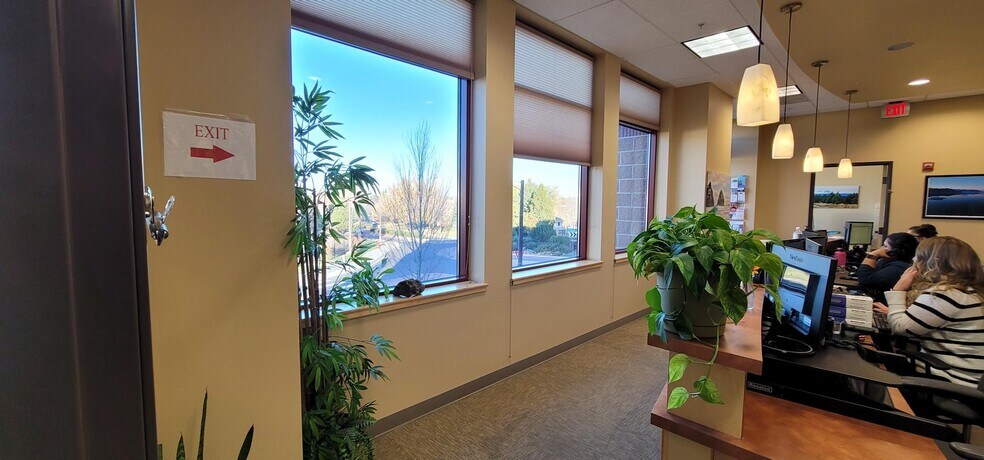 More Photos Of 929 SW Simpson Ave, Bend Medical For Lease