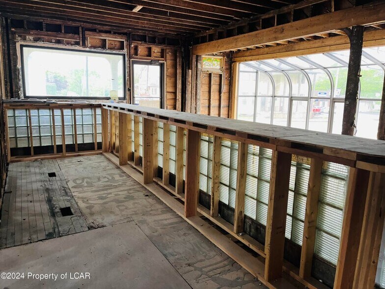 More Photos Of 501 N Main St, Old Forge Restaurant For Sale