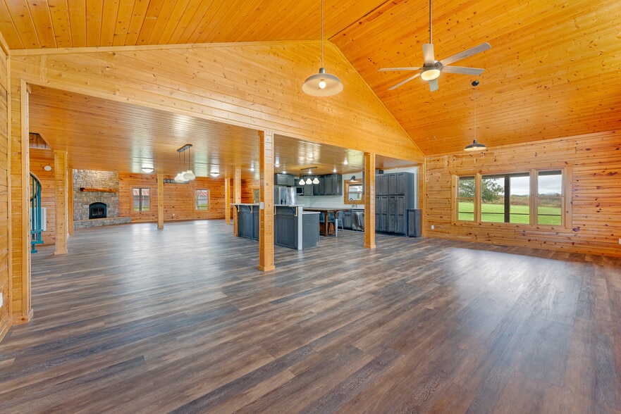 More Photos Of 1204 County Road 215, Berryville Specialty For Sale