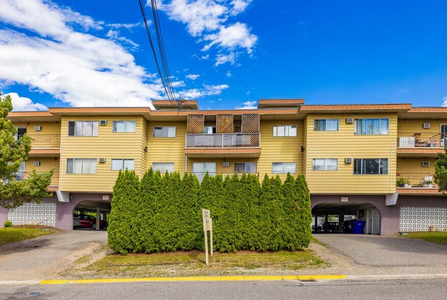 Primary Photo Of 1903 32 St, Vernon Apartments For Sale