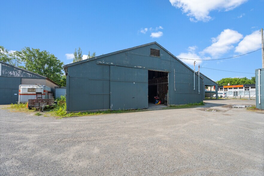 More Photos Of 162 Niagara Blvd, Fort Erie Marina For Sale