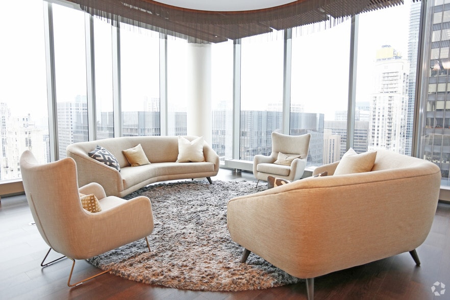 More Photos Of 200 N Michigan Ave, Chicago Apartments For Lease