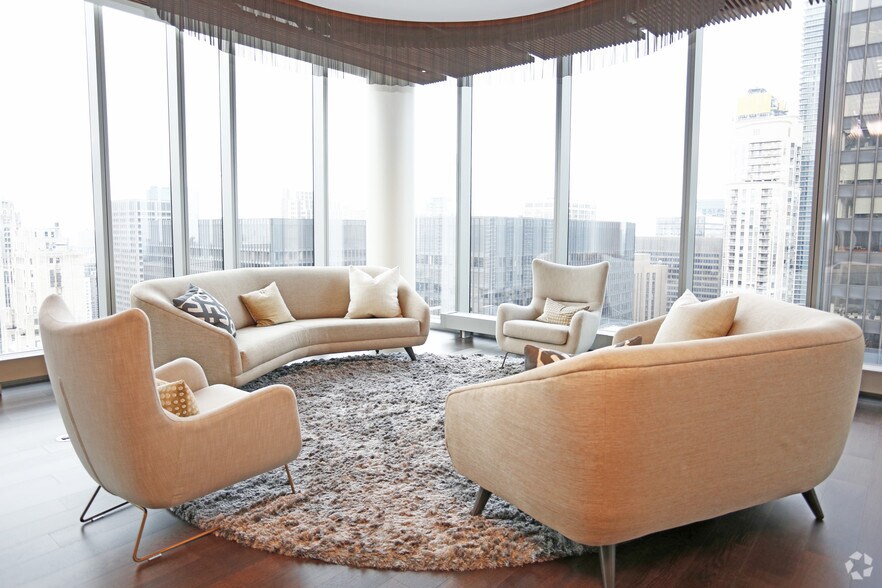 More Photos Of 201 N Garland Ct, Chicago Apartments For Lease