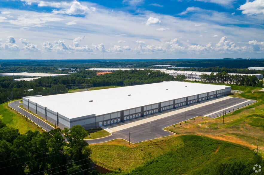 More Photos Of 753 Broadway Ave, Braselton Distribution For Lease