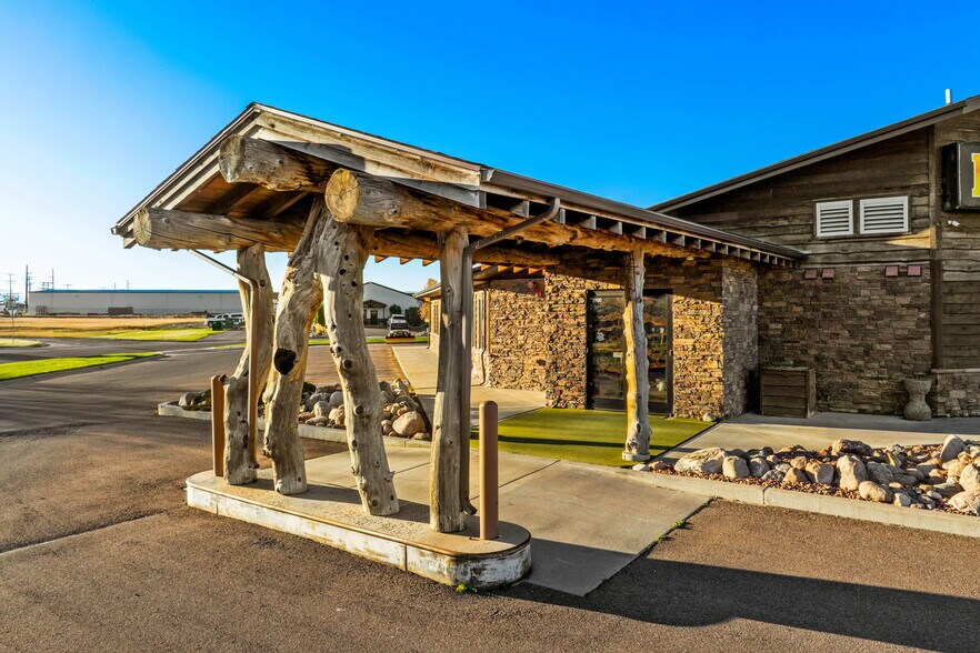 More Photos Of 5100-N Star Blvd, Great Falls Storefront Retail Office For Sale