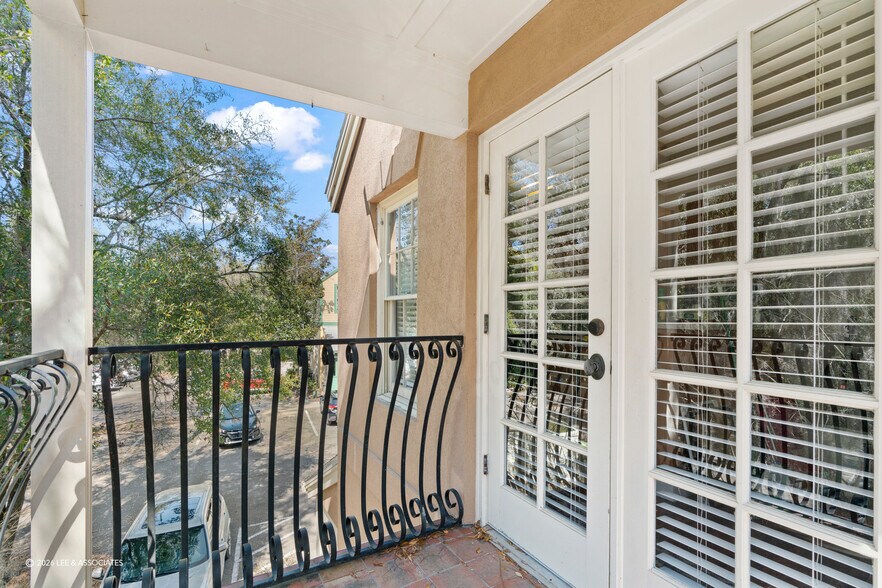 More Photos Of 5214 SW 91st Ter, Gainesville Office For Sale