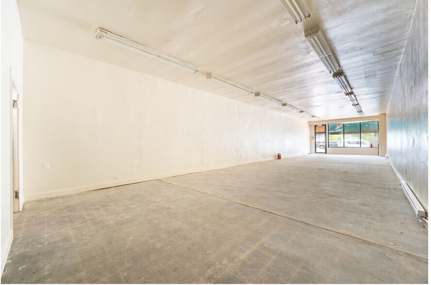 More Photos Of 136-142 S Easton Rd, Glenside Storefront Retail Office For Lease