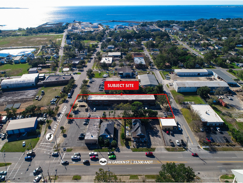 More Photos Of 1 S A St, Pensacola Office For Lease