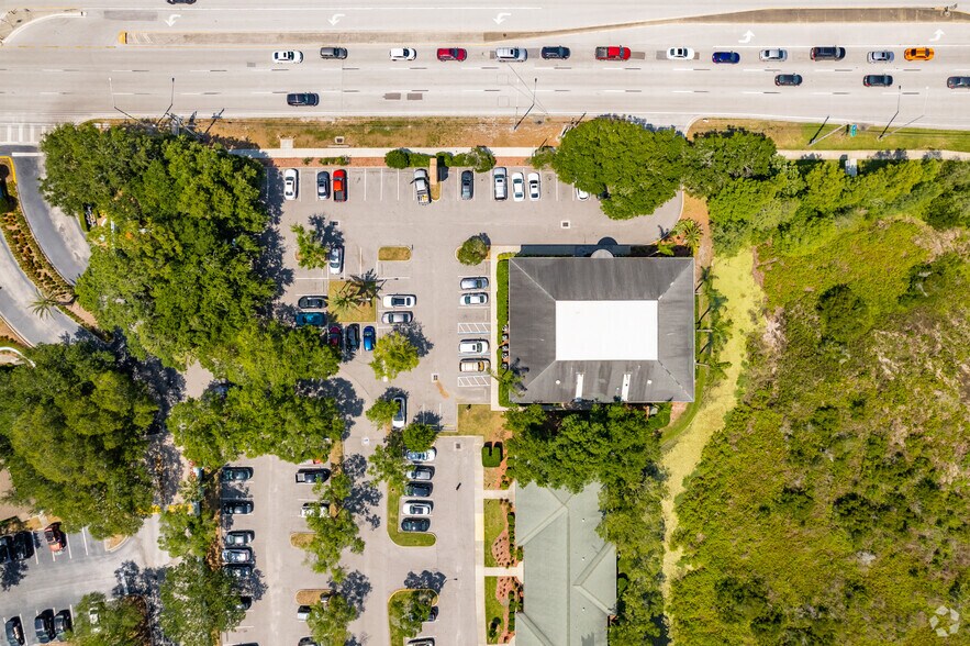 More Photos Of 3820 Tampa Rd, Palm Harbor Medical For Lease