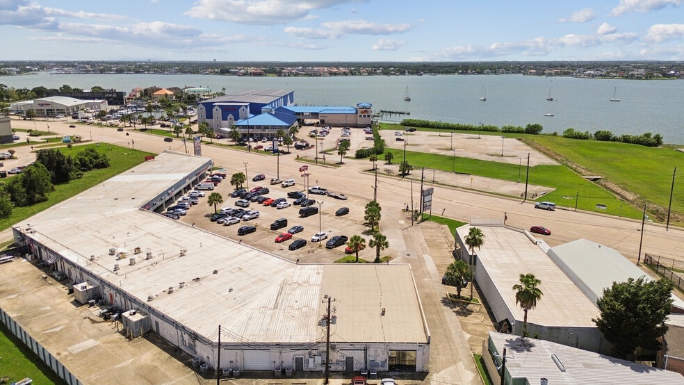 More Photos Of 3100-3150 Nasa Rd, Seabrook Unknown For Lease
