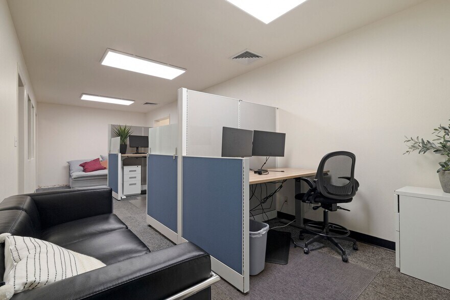 More Photos Of 300-308 Salem St, Chico Office For Sale