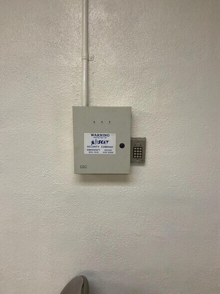 More Photos Of 10606 Warwick Blvd, Newport News General Retail For Sale