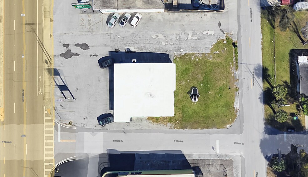 More Photos Of 8501 N Florida Ave, Tampa Auto Dealership For Sale