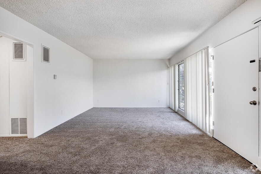 More Photos Of 1666 Federal Ave, Los Angeles Apartments For Sale