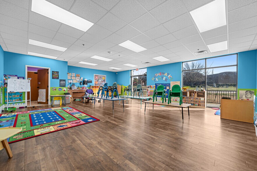 More Photos Of 681 George Hopper Rd, Midlothian Daycare Center For Sale